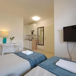 N Ajax Metro Copernicus Center Studio Apartament